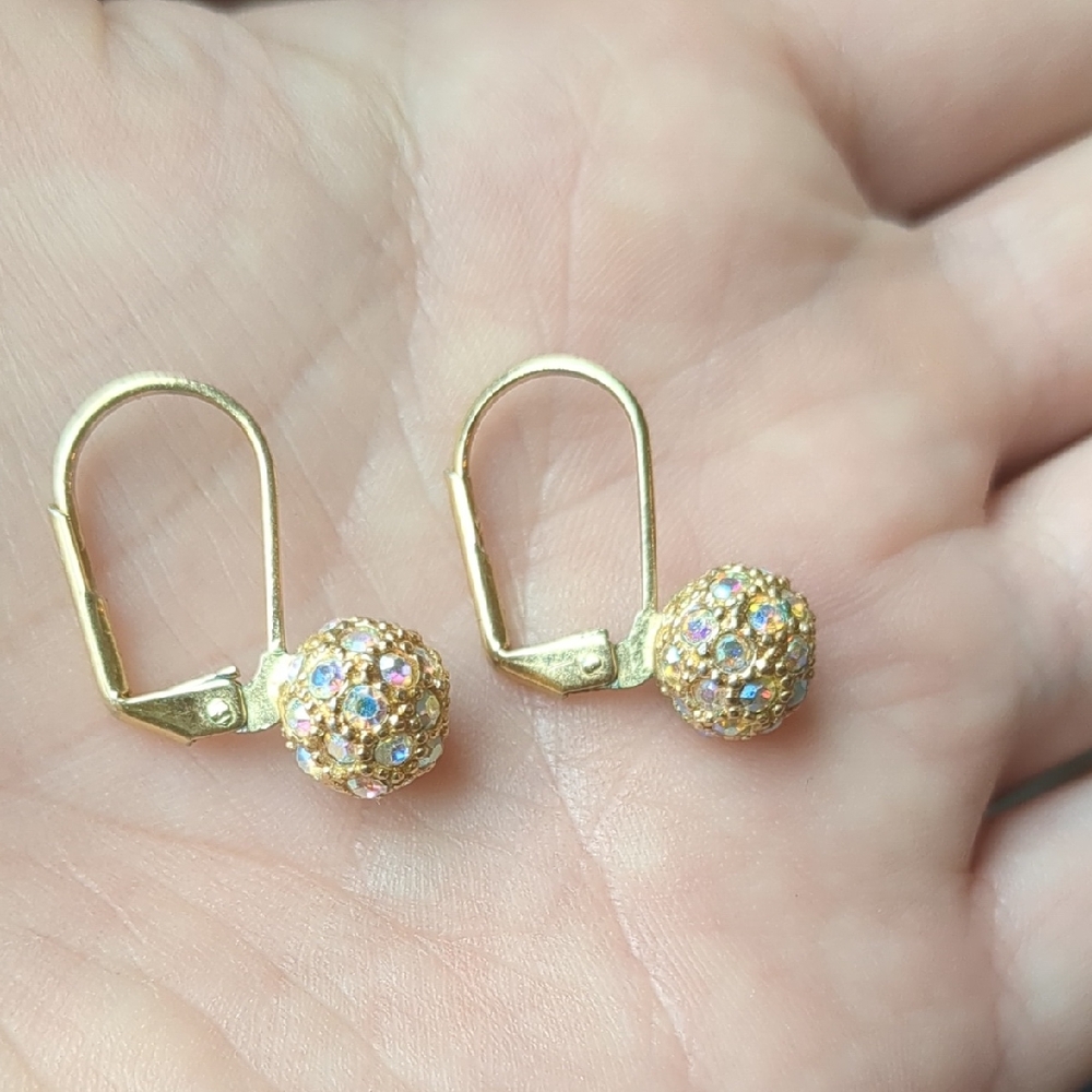 Elegant Gold Earrings with Multicolor Accents